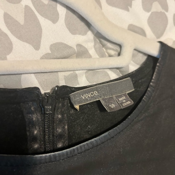 Vince black leather tshirt - Picture 2 of 7